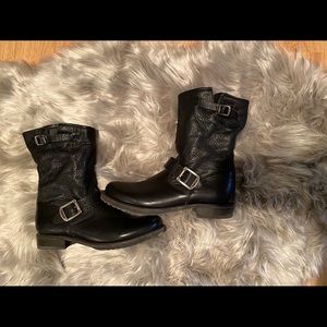 Veronica Short Slouchy Boots FRYE
